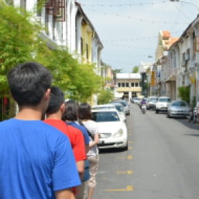 We walked the streets, familiarizing ourselves with the area. The town was a reminiscence of a once laid back Singapore.